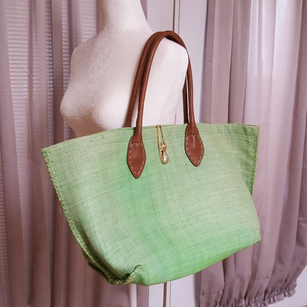 Lilly Pulitzer Raffia Tote in Nosie Posey